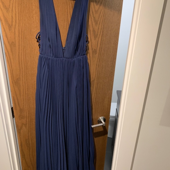 Fame and Partners The Allegra Dress - Picture 6 of 9